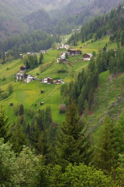 Dolomitler, İtalya ve Avrupa 'daki Sella dağlarının yaz manzarası