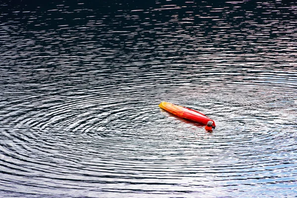 호수에서 호수에서 무인비행기 — 스톡 사진