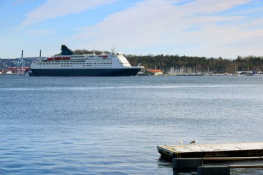 Aker Brygge Mahallesi yakınlarındaki Oslo limanının manzarası, Norveç, Avrupa