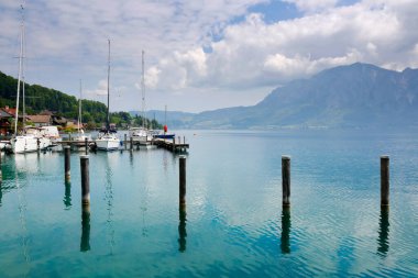 Avusturya, Avrupa 'da Unterach am Attersee' nin manzaralı yaz manzarası