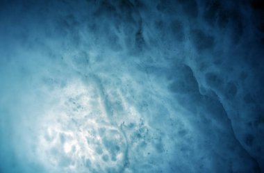 Doğanın desenine yakın plan gri kaymaktaşı taşı ve taşın içindeki doku. Doğal plaketteki ayrıntılı süs, soyut. Granit konsept.