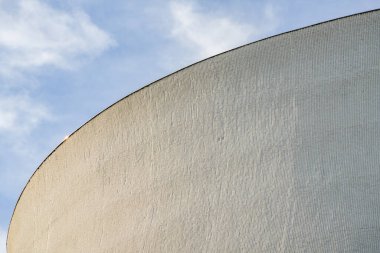 Modern bir kilisenin mimari ayrıntıları.