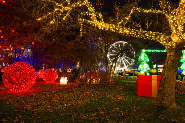  Viyana, Avusturya ve Avrupa 'da geleneksel Noel süsleri