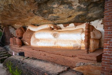 Pidurangala Kraliyet Mağara Tapınağı Pidurangala Rajamaha Viharaya, Sigiriya, Sri Lanka, Asya