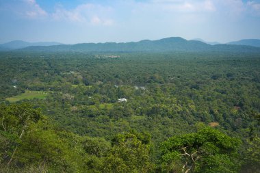 Sigirya ya da Sinhagiri ormanlarının manzarası, Sri Lanka, Asya