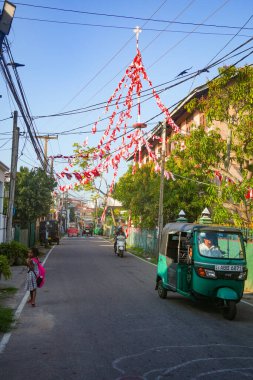 Negombo şehrinde sokak sahnesi, Sri Lanka, Asya