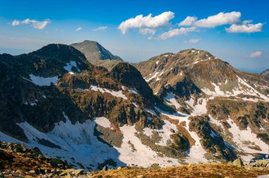 Retezat Dağları, Romanya ve Avrupa 'da bahar gün batımı manzarası