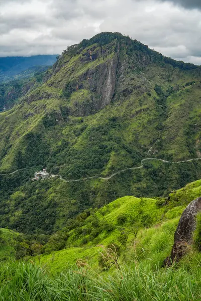 Ella, Sri Lanka, Asya 'daki Little Adams tepesinden panoramik manzara