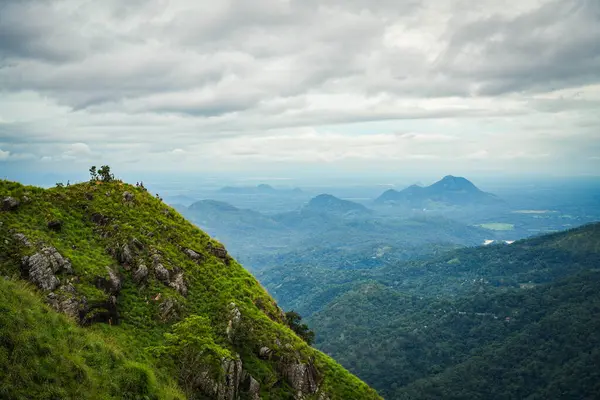 Ella, Sri Lanka, Asya 'daki Little Adams tepesinden panoramik manzara