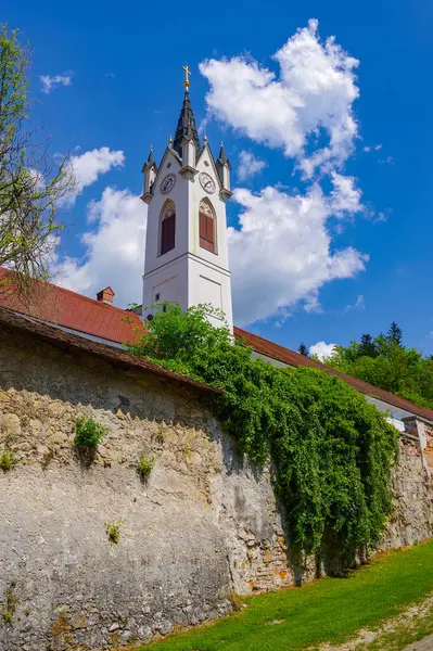 Kamnik, Slovenya ve Avrupa Ursuline Manastırı