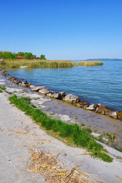 Yazın Balaton Gölü 'nün güzel manzarası, Macaristan, Avrupa