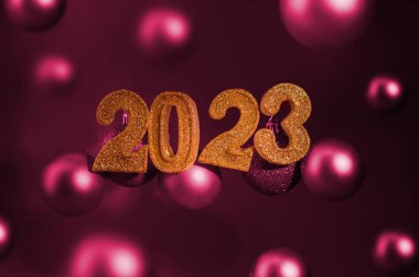 İyi tatiller 2023. Yeni yıl ya da Noel arifesi arkaplanı 2023 numara ile yılın en muhteşem renginde..