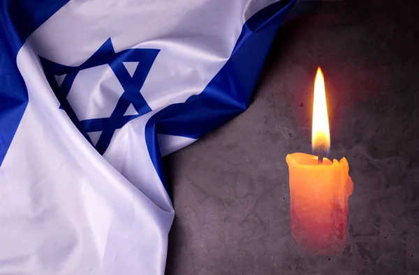 Holocaust Herdenkingsdag Hoera Heldere Brandende Kaars Officiële Vlag Van Israël — Stockfoto