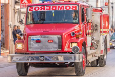 Matamoros, Tamaulipas, Meksika - 16 Eylül 2022: Bomberos 'un Meksika İtfaiye Aracı 16 Eylül 2022