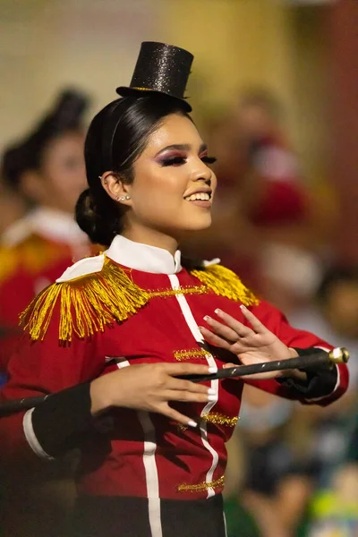 Matamoros Tamaulipas Mexico Dicember 2022 Desfile Navidad Cheerleader Одягнений Горіхівка — стокове фото