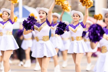 Laredo, Teksas, ABD - 19 Şubat 2022 Anheuser-Busch Washingtons Doğum Günü Geçidi, Johnson Lisesi Rüya Yakalayıcıları