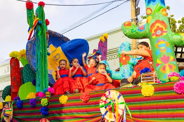 Matamoros Tamaulipas Mexiko Februar 2023 Fiestas Mexicanas Parade Studenten Des — Stockfoto