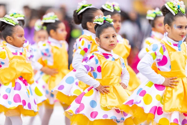 メキシコ タマウリパス州ヴァレ エルモソ 2023年3月18日 パレードで公演されるユスト シエラ小学校ダンス グループ — ストック写真