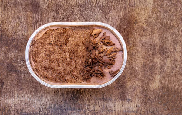 Csokoládé Jégkrém Fából Készült Rusztikus Háttérrel Darált Csokoládé Fagylalt Egy — Stock Fotó