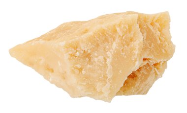 Beyaz arka planda izole edilmiş bir parça parmesan peyniri. Parmegiano Reggiano veya Parmesan parçaları. Paket tasarım elemanı üst görünümü. Düz yatıyordu.