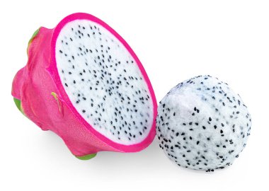 Pitaya izole edildi. Düşen Yarım Ejder meyveleri beyaz arka planda havada. Ejderha Meyvesi Tasarım Elemanı. Üst Manzara. Düz yatıyordu. 