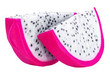 Ejderha meyvesi, beyaz arka planda izole edilmiş taze Pitaya. Organik Dilimler beyaz Pitayha meyvesi. Tropik yaz yemekleri.