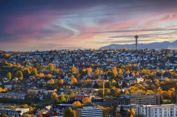 Altweibersommer Trondheim Blick Auf Fernsehturm Und Wohnviertel Bakklandet — Stockfoto