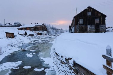 Roeros  is a municipality in Troendelag county, Norway and also the mining town 