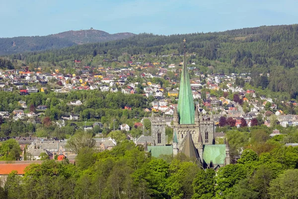 Våren Trondheim Flygfoto Katedralen Nidarosdomen Solnedgången — Stockfoto