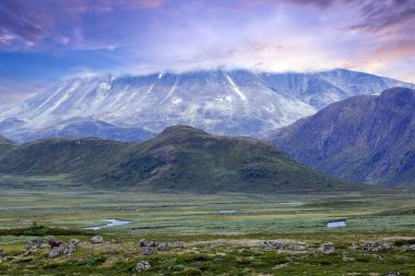 Norveç 'in orta kesimindeki Jotunheimen Milli Parkı' nda doğa ve manzara