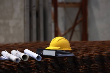 Beton precast, vinç operasyonları ve ek iş yönetimi inşaat deneyimi. Proje tamamlandığından emin olmak için uzman.