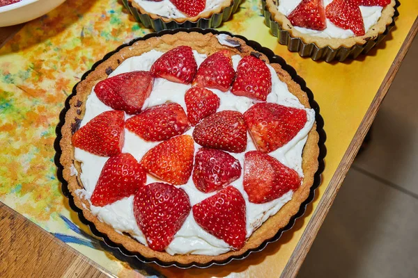 Manufacturing Process Cream Pie Chocolate Strawberries French Recipe Flat Lay — Stock Photo, Image