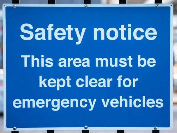 Safety Notice Sign Emergency Vehicles Access — Zdjęcie stockowe