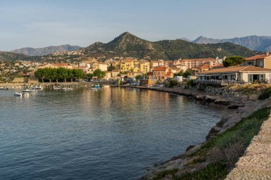 Fransa 'nın Corse kentindeki Ile Rousse (Isola Rossa)' da senaryo görüntüsü.