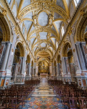 Montecassino Abbey, Lazio, İtalya 'nın muhteşem iç mekanı. Mart 20-2022