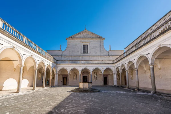 Güneşli Bir Sabahta Montecassino Manastırı Nın Muhteşem Manastırı Lazio Talya — Stok fotoğraf