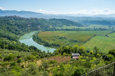 Roma 'nın güzel köyü Nazzano' da manzara, Lazio, İtalya.