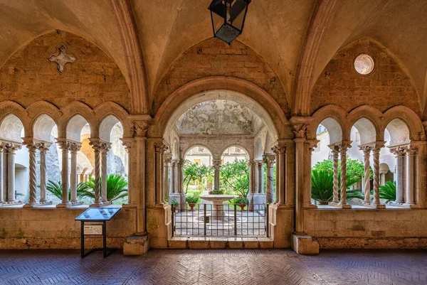 Cloister Marvelous Fossanova Abbey City Priverno Province Latina Lazio Italy — Stock Photo, Image