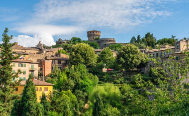 Pisa, Toskana, İtalya 'nın fevkalade Volterra şehrinde manzara.