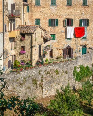 Pisa, Toskana, İtalya 'nın fevkalade Volterra şehrinde manzara.