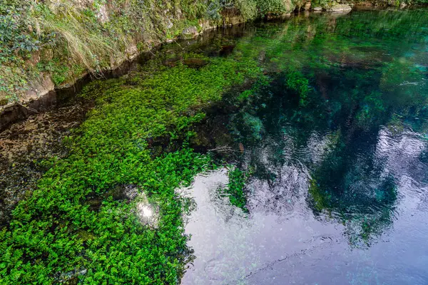 İtalya 'nın orta kesimindeki Stifone, Umbria köyü yakınlarındaki Köstebek di Narni' de Idyllic View.