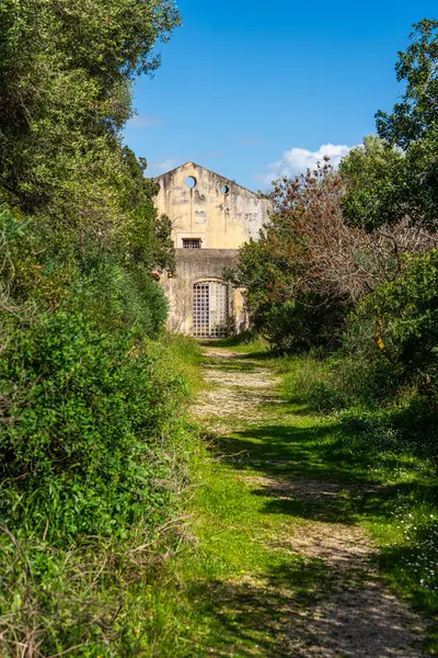 Gaeta, Lazio, İtalya 'daki Montagna Spaccata Sığınağı yakınlarındaki manzara.