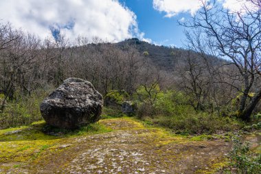 Arcionello Vadisi ve Fosso Luparo 'da Viterbo yakınlarında manzara. Lazio bölgesi, İtalya.