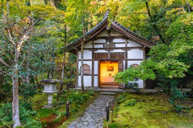 Kyoto, Sakyo, Japonya 'daki Fevkalade Honen-in Tapınağı..