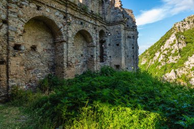 San Severino da Centola 'nın ortaçağ köyünün kalıntıları. Palinuro, Cilento, Campania, İtalya.