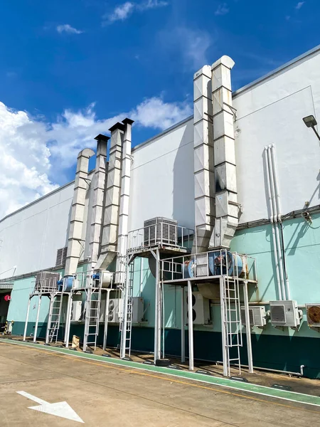 stock image Industrial steel air conditioning and ventilation systems near the building factory