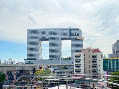 Bangkok Tayland - 03 Aralık 2022: Phaholyothin yolundaki Fil Kulesi, Fil Binası veya Chang Binası Bangkok 'taki en iyi bilinen binalardan biridir..