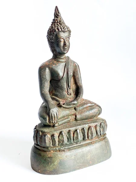 Buddha Staty Isolera Vit Bakgrund — Stockfoto