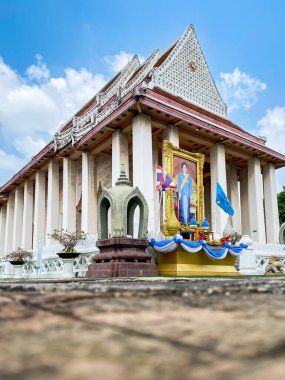 Bangkok Tayland - 16 Mart 2023: Bangkok Tayland 'da Wat Pradoo Chimplee Tapınağı