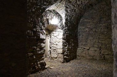 Ukrayna 'daki eski taş kale